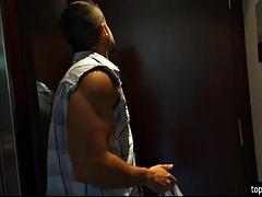 Asiatisch, Grosse titten, Blasen, Braunhaarige, Hardcore, Latina, Reif, Titten