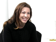 茶髪の, バック, 手コキする, オナニー, オフィス, スパンキング, 三人, 濡れ