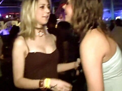 Bruinharig, Rondborstig, Hd, Ondergoed, Natuurlijk, Tepels, Tiener, Tieten likken