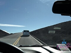 Blasen, Braunhaarige, Handjob, Öl, Orgasmus, Zierlich, Rasiert, Titten