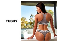 Amateur, Anal, Grosse bite, Sucer une bite, Brunette brune, Talons, Seins naturels, Maigrichonne