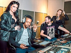 Culo grande, Negro, Mamada, Morena, Estilo perrito, Penetracion con dedos, Interracial, Madres para coger