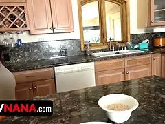 デカ尻, デカパイ, Hd, 熟年, 淫乱熟女, 赤毛, 叫ぶ, 三人