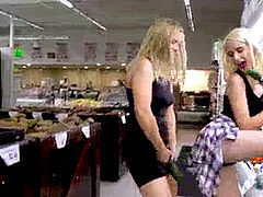 Lezzie, teens, vulva