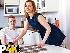 Blonde, Femme couguar, Fétiche, Hard, Hd, Mère que j'aimerais baiser, Russe, Professeur