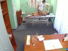 Amateur, Sucer une bite, Médecin, Infirmière, Bureau, Chatte, Uniforme, Voyeur