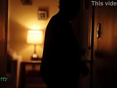 Cul, Gros seins, Éjaculation interne, Queue, Noir ébène, Faciale, Embrassement, Seins naturels