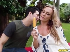 黒人, ブロンド, なめる, 淫乱熟女, オマンコ, 剃毛