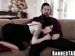 イく瞬間, 顔射, 家族, 指いじり, ハードコア, 自然山雀, タトゥー, 三人