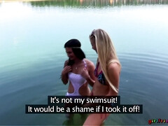 お尻, ビーチ, チェコ, レズビアン, なめる, 小柄, オマンコ, オッパイの