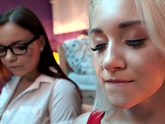 Kont, Blond, Tsjechisch, Hondjeshouding, Groep, Logement, Likken, Tatoeage