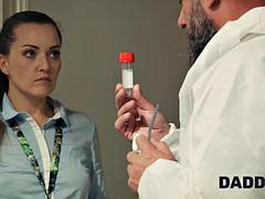 フェラチオ, 茶髪の, 浮気者, ヨーロピアン, 彼女, ハードコア, 看護婦, オッパイの