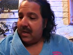 Gros seins, Groupe, Plan cul à trois