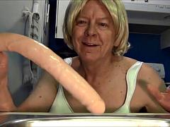 Blond, Travestiet, Homo, Hardcore, Speelgoed