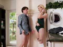 Queue, En levrette, Bâillonner, Petite amie, Léchez, Pov, Chatte, Mouillée