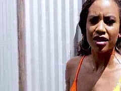 18 jahre, Schwarz, Blasen, Braunhaarige, Jungendliche (18+)