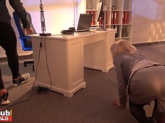 Большой член, Блондинки, Зрелые, Милф, Мамочка, Натуральные сиськи, Кричащие, Чулки