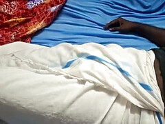 Sucer une bite, Branlette thaïlandaise, Hard, Hd, Indienne, Embrassement, Nue, Infirmière