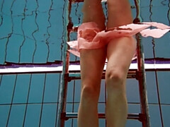 Grosse titten, Braunhaarige, Frau, Fetisch, Polisch, Pool, Solo, Jungendliche (18+)