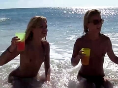 Enthousiasteling, Kont, Masturbatie, Naakt, Natuurlijke tieten, Kut duiken, Tiener, Tieten likken