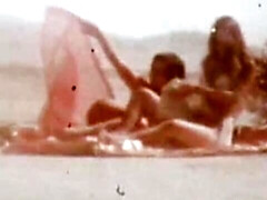 Leie, Blasen, Frau frau mann, Masturbation, Öffentlich, Retro, Taboo, Flotter dreier