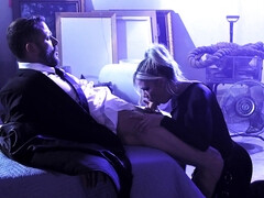 Anal, Blonde, Sucer une bite, Tir de sperme, En levrette, Hd, Rasée, Nénés