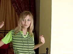 Arsch, Blasen, Hundestellung, Handjob, Rasiert, Dürr, Entkleiden, Jungendliche (18+)