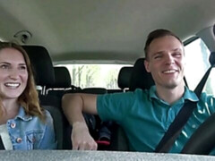 フェラチオ, 口内発射, バック, 手コキする, 異人種間, 自然山雀, アウトドア, 公共