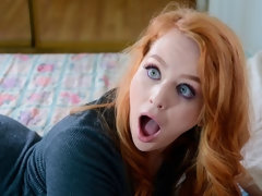 Grosser arsch, Blasen, Handjob, Küssen, Lecken, Muschi, Rotschopf, Entkleiden