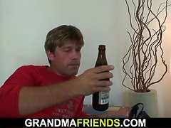 Большие сиськи, Бабушки, Ласковые ручки, Зрелые, Натуральные сиськи, Реалити, Втроем