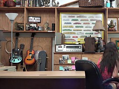 Perky tits babe nailed by nasty pawn guy