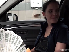 Schönheit, Tschechisch, Kehlenfick, Schwanz, Aufs gesicht abspritzen, Natürlich, Orgasmus, Titten