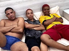 Leie, Bisexuell, Blasen, Brasilien, Orgasmus, Pumpe, Rau, Flotter dreier