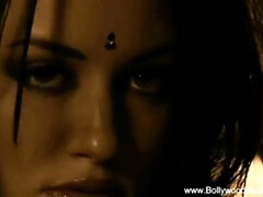 Nana, Brunette brune, Noir ébène, Érotique, Indienne, Mère que j'aimerais baiser, Dénudage, Nénés