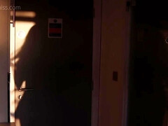 Asiatique, Noire, Tir de sperme, Queue, Hard, Masque, Serré, Nénés