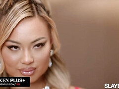 Asiatisch, Grosse titten, Fingern, Küssen, Lesbisch, Lecken, Lingerie, Titten