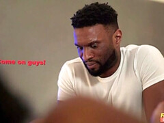 Chambre à dormir, Gros seins, Brunette brune, Tchèque, Queue, En levrette, Seins naturels, Plan cul à trois