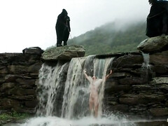 Садо мазо, Большие сиськи, Блондинки, Бондаж, Двойное проникновение, Группа, Оргазм, На публике