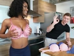 Cul, Noire, Sucer une bite, Hard, Interracial, Masturbation, Seins naturels, Adolescente