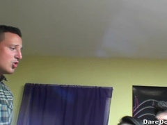 フェラチオ, 茶髪の, 学生寮, 手コキする, パーティ, 赤毛, ガリガリ, 三人