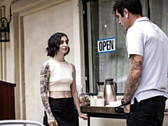 18 ans, Cul, En levrette, Seins naturels, Cheveux courts, Maigrichonne, Adolescente, Nénés