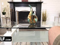 Gros cul, Gros seins, Sucer une bite, Femme couguar, Gorge profonde, Branlette thaïlandaise, Mature, Mère que j'aimerais baiser