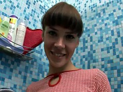 Masturbación, Ruso, Ducha, Adolescente, Tetas, Bajo la falda