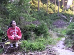 Брюнетки, В клубе, Европейки, Мастурбация, На публике, Бритые, Соло, Молоденькие