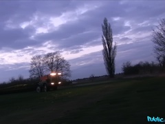 Leie, Blasen, Auto, Besamung, Hundestellung, Im freien, Pov, Muschi