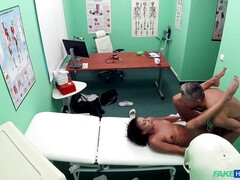 Жопа, Язык в попке, Красотки, Минет, Брюнетки, Ласковые ручки, Джинсы, Киски