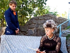 Younger servant serving his dick to her aged pussy