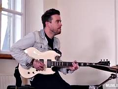 Tetas grandes, Mamada, Sexo duro, Madres para coger, Trio, Tetas