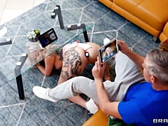 デカ尻, デカチン, デカパイ, ブロンド, フェラチオ, バック, 淫乱熟女