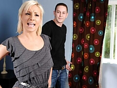 Grosser schwanz, Grosse titten, Blondine, Blasen, Hundestellung, Milf, Natürlichen titten, Schlucken